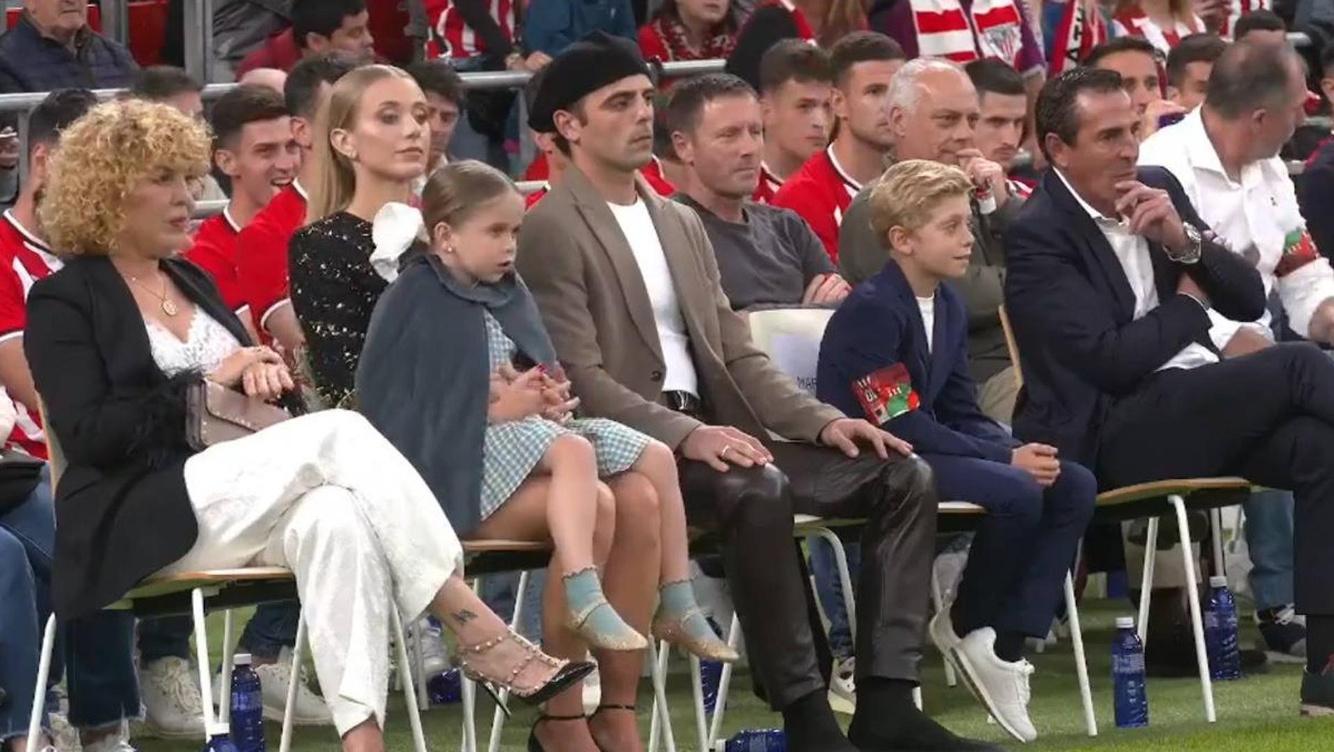 Ana Montoya La Novia De Iker Muniain Asiste Al Homenaje En San Mam S